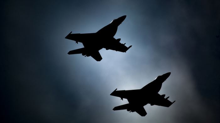 phenomena-f-18-hornet171128-m-vf398-0171-cpl-donato-maffin